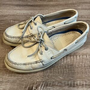 Sperry Cream Leather Boat Shoes – Women’s Size 8.5 Medium